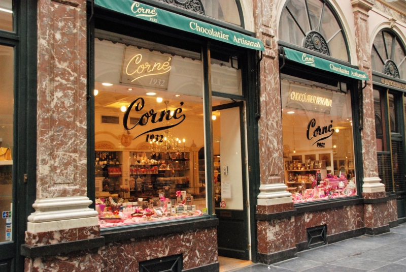 ecommerce-PIERREFEU DU VAR-min_chocolate_chocolaterie_shop_luxury_chic_gallery_brussels_belgium-558146